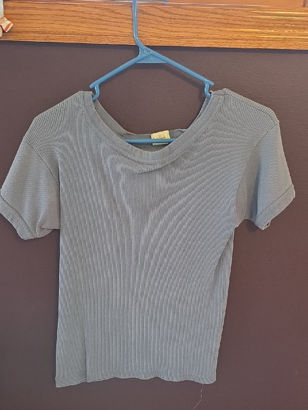 Ribbed Crewneck Short Sleeve Top - Gray